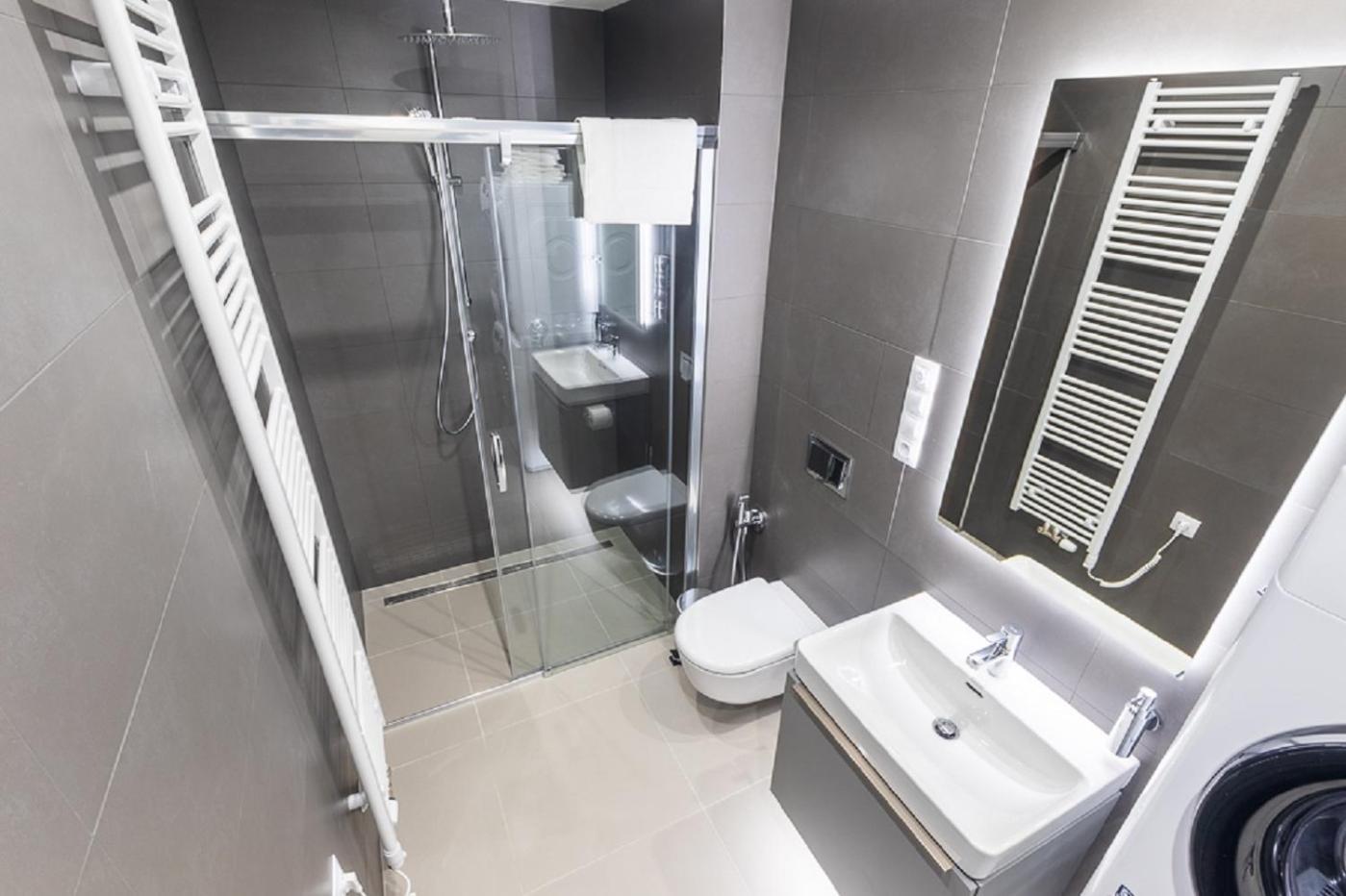 Apartment 4 Room, 2 Bath, Parking Praga Exterior foto